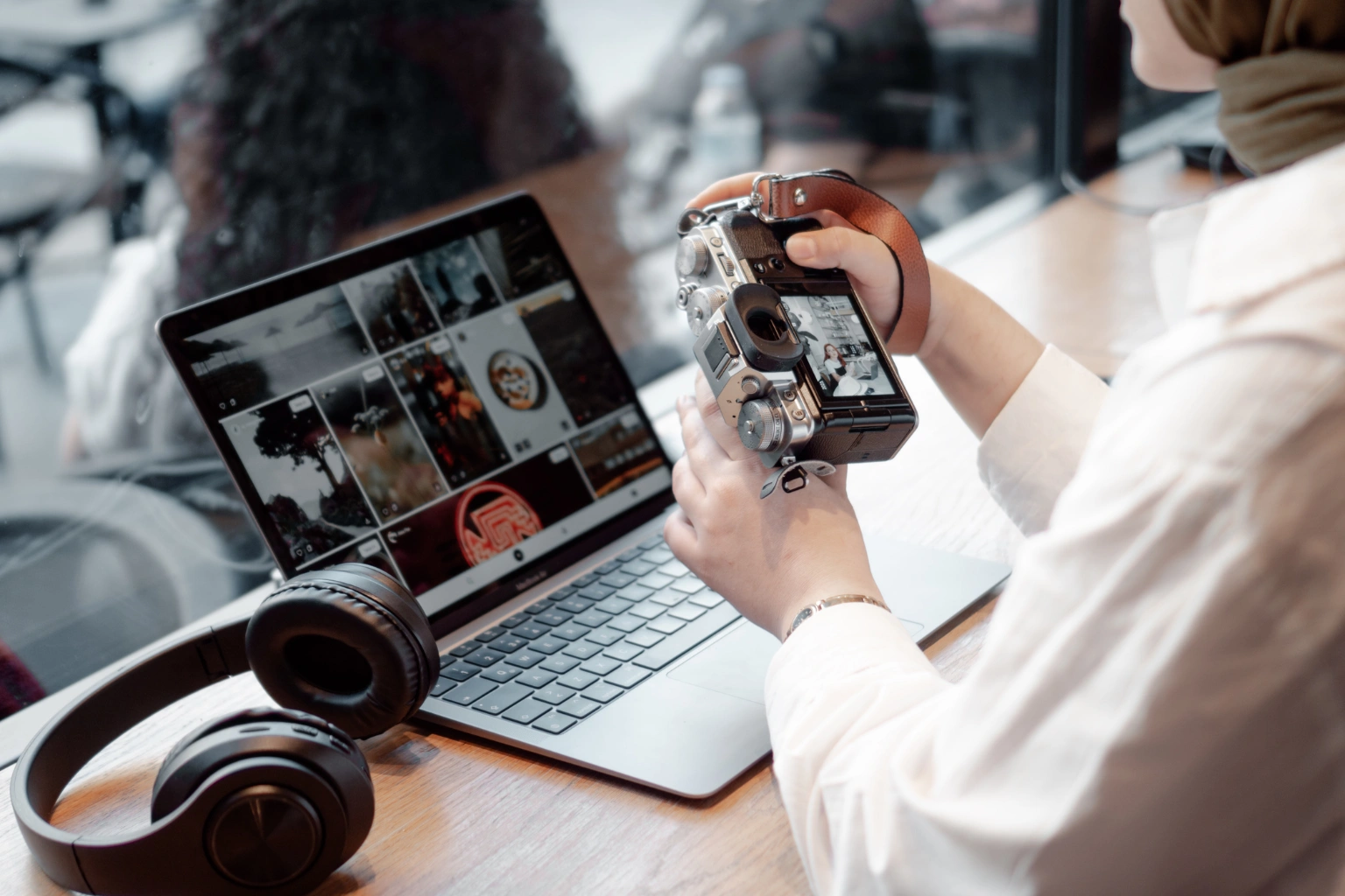 Vip elderly digital photos for seniors