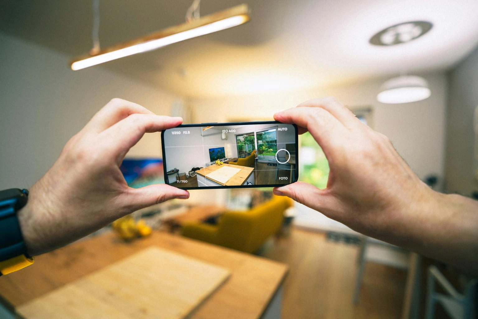Vip elderly smartphone photography for seniors